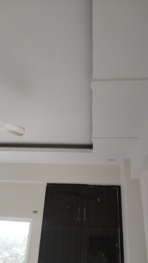 Furnished Amenities in 3 BHK Apartment at Sector 121 – for Rent