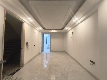 Room in 3 BHK Builder Floor at Chattarpur – for Sale