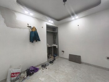 3 BHK Builder Floor for Sale in Chattarpur, Delhi