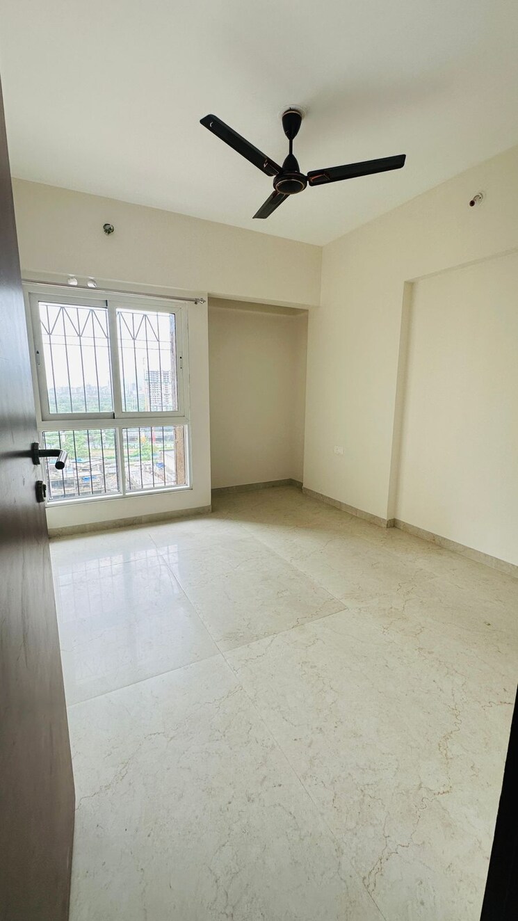 Room, dosti-west-county 2 Bedroom 900 Sq.Ft. Apartment In Balkum Pada Thane 9749128