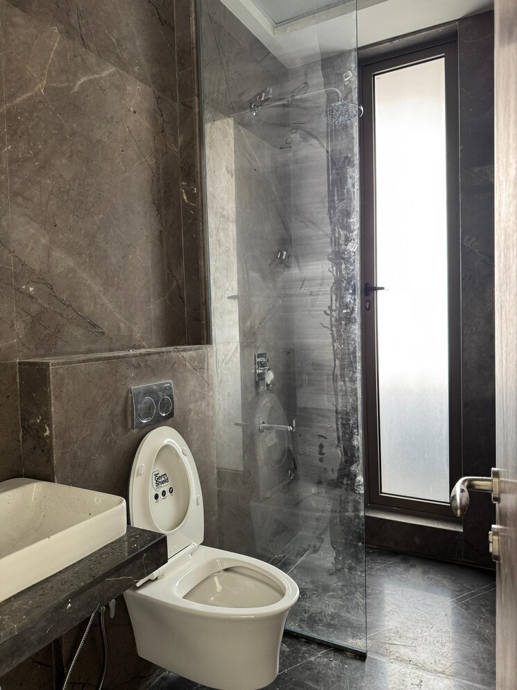 Bathroom, prestige-jasdan-classic 2 Bedroom 850 Sq.Ft. Apartment In Mahalaxmi Mumbai 9749200