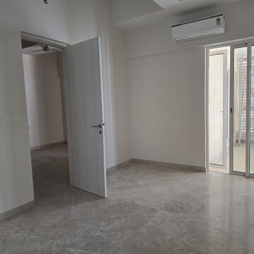 Room in 3 BHK Apartment at Indiabulls Sky Forest, Dighe Nagar – for Rent