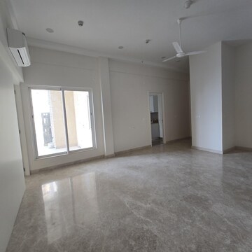 Room in 3 BHK Apartment at Indiabulls Sky Forest, Dighe Nagar – for Rent