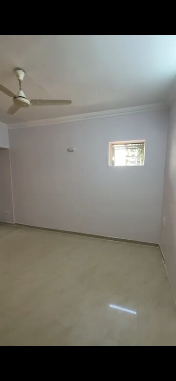 Room in 2 BHK Apartment at Ahimsa Niketan CHS, Malad West – for Rent