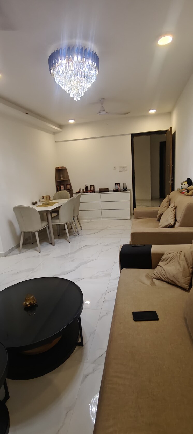 Team Area, dev-leo-tower 2 Bedroom 670 Sq.Ft. Apartment In Oshiwara Mumbai 9749456