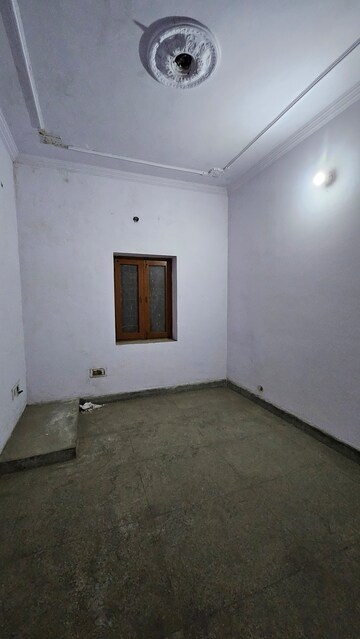 Bedroom in 2 BHK Apartment at Dilshad Colony – for Sale