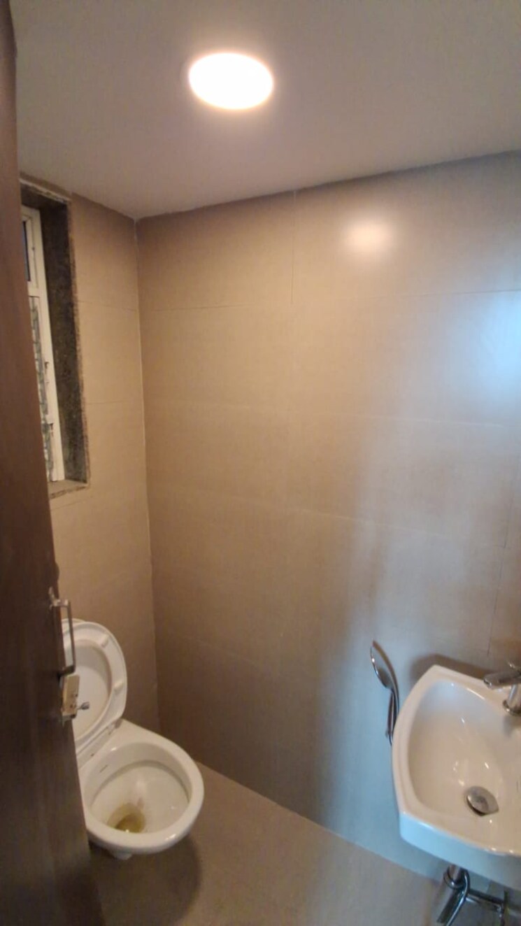 Bathroom, group-satellite-aarambh 1 Bedroom 236 Sq.Ft. Apartment In Malad East Mumbai 9749461