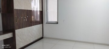 Room in 3 BHK Apartment at Jayabheri The Summit, Narsingi – for Rent