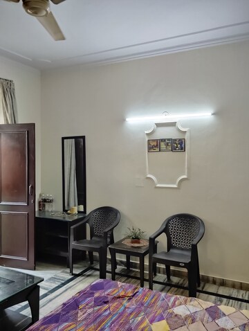 Bedroom in 1 RK Builder Floor at Sector 37 – for Rent