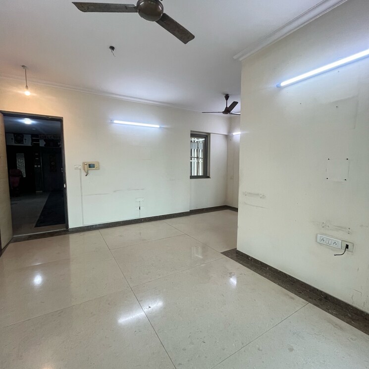 Room, kalpataru-towers 2.5 Bedroom 900 Sq.Ft. Apartment In Defence Colony Mumbai 9749508