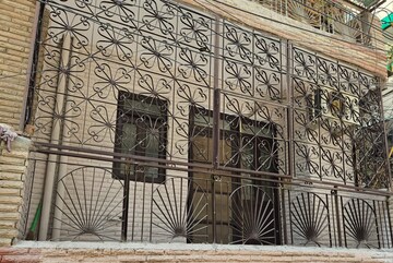 2 BHK Apartment – Exterior View View at Dilshad Colony - for Sale