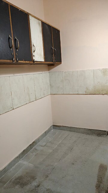 Furnished Amenities in 2 BHK Independent House at RWA Apartments Sector 20, Sector 20 – for Rent