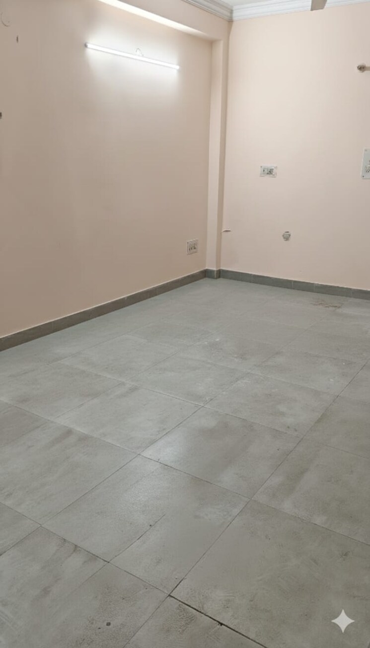 Room, rwa-apartments-sector-20 2 Bedroom 950 Sq.Ft. Independent House In Sector 20 Noida 9749559