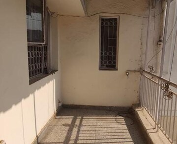 Kitchen in 2.5 BHK Apartment at Vasant Kunj – for Rent