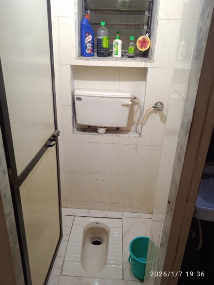 Bathroom, bhayandar west 1 Bedroom 400 Sq.Ft. Apartment In Bhayandar West Thane 9749562