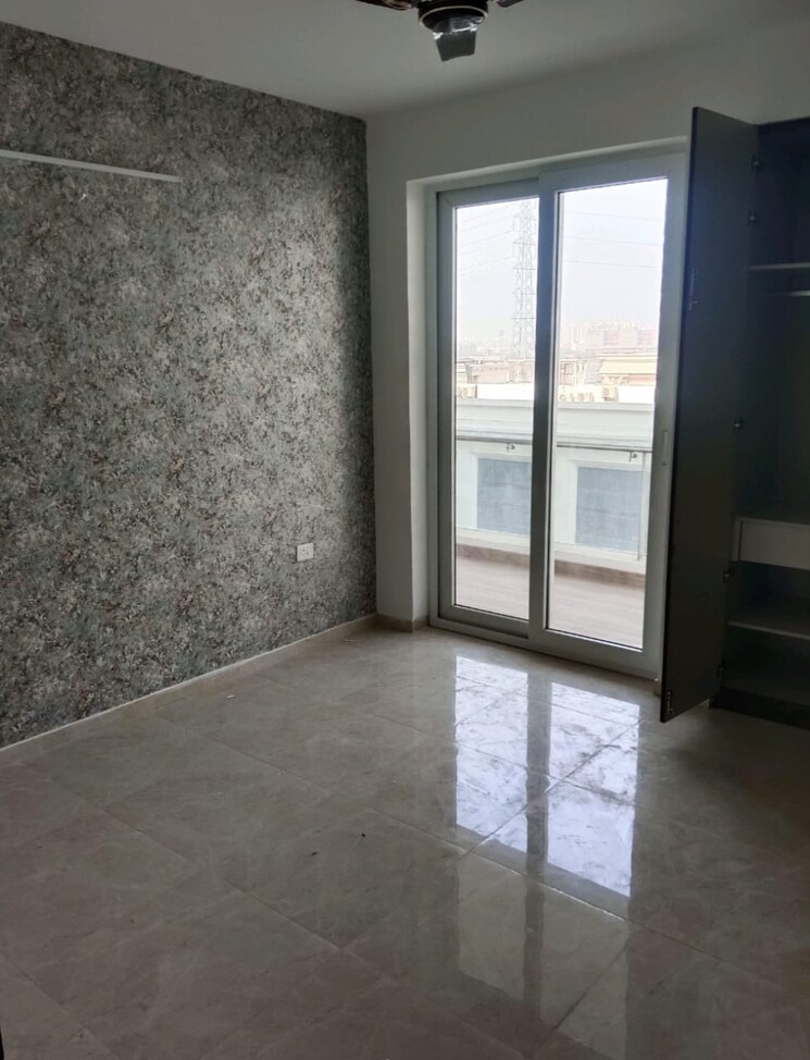 Bedroom, omaxe-royal-residency-faridabad 3 Bedroom 1925 Sq.Ft. Apartment In Sector 79 Faridabad 9749565