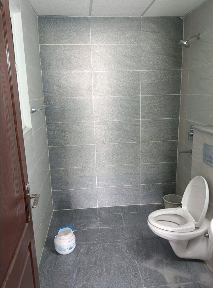 Bathroom, omaxe-royal-residency-faridabad 3 Bedroom 1925 Sq.Ft. Apartment In Sector 79 Faridabad 9749565