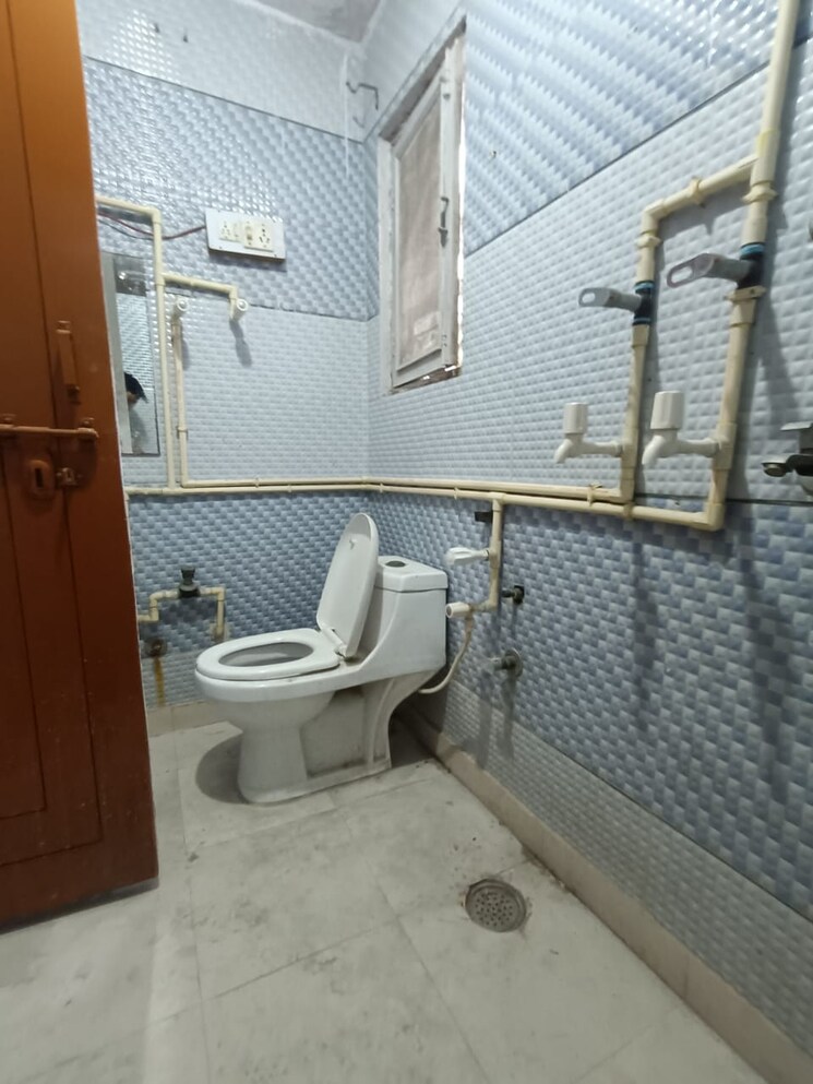 Balcony, mayur vihar 3.5 Bedroom 1250 Sq.Ft. Apartment In Mayur Vihar Delhi 9749570