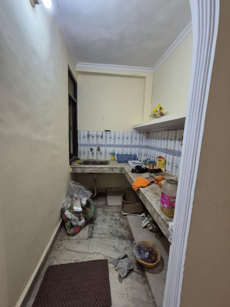 Kitchen, mayur vihar 1.5 Bedroom 520 Sq.Ft. Builder Floor In Mayur Vihar Delhi 9749577