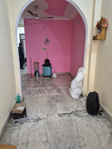 Furnished Amenities in 1.5 BHK Builder Floor at Mayur Vihar – for Rent