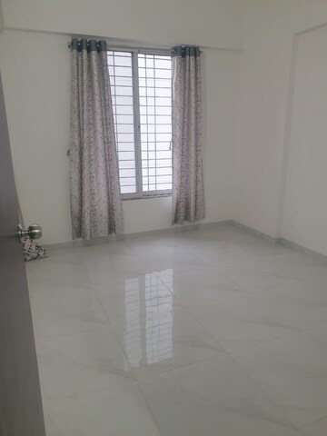 Room in 1 BHK Apartment at RR Lunkad 66 Avenue, Pimple Nilakh – for Rent