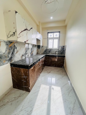 Kitchen in 1 BHK Builder Floor at Sector 30 – for Rent