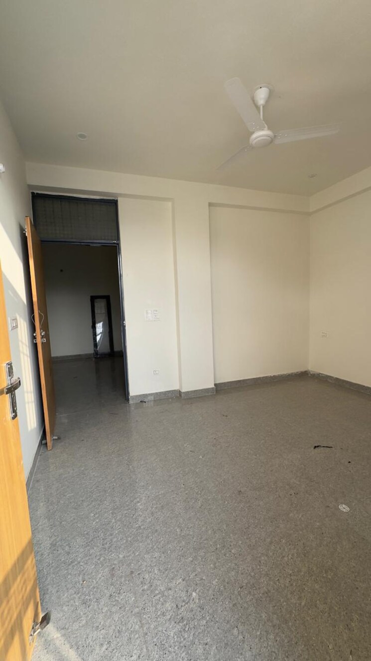 Room, chattarpur 1 Bedroom 450 Sq.Ft. Builder Floor In Chattarpur Delhi 9749601