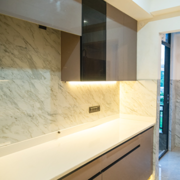 Kitchen in 6 BHK Villa at DLF Garden Villas, Dlf Phase iv – for Sale