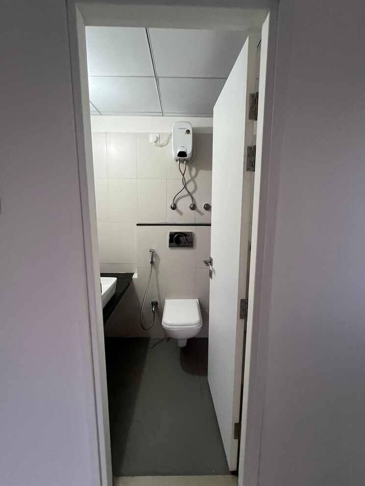 Master Bedroom, godrej-greens 3 Bedroom 918 Sq.Ft. Apartment In Undri Pune 9749628