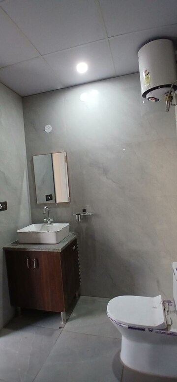 Bathroom in 2 BHK Builder Floor at Sector 30 – for Rent