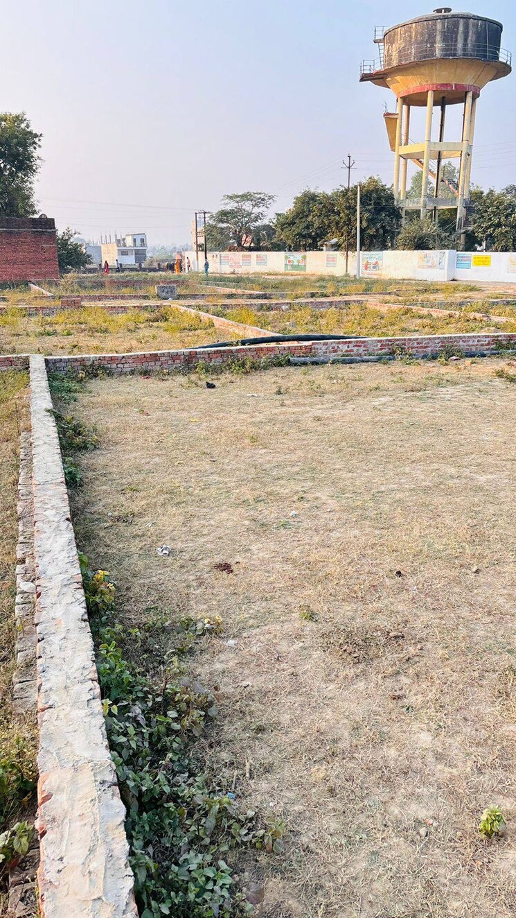 Garden, jewar  100 Sq.Yd. Plot In Jewar Greater Noida 9749703