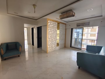 Room in 1 BHK Apartment at Hiranandani Fedora, Ghodbunder Road – for Rent