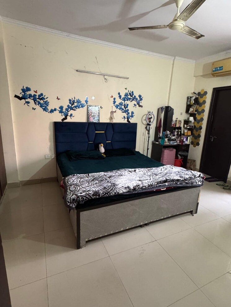Bedroom, gardenia-gateway 2.5 Bedroom 1265 Sq.Ft. Apartment In Sector 75 Noida 9749758
