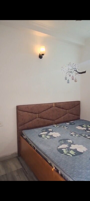 Furnished Amenities in 2 BHK Apartment at Panchsheel Vihar – for Rent