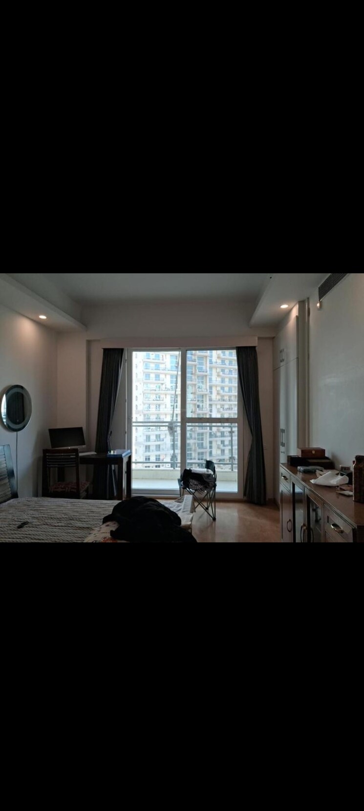 Living Room, mahagun-mezzaria 3 Bedroom 3070 Sq.Ft. Apartment In Sector 78 Noida 9749818