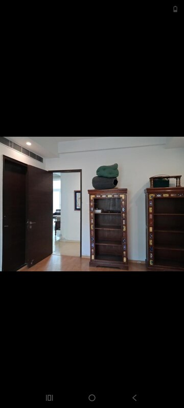 Furnished Amenities in 3 BHK Apartment at Mahagun Mezzaria, Sector 78 – for Rent