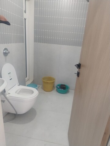 Master Bedroom in 1 BHK Apartment at Hubtown Seasons, Chembur – for Rent