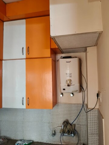 Furnished Amenities in 2 BHK Apartment at Supertech Ecovillage II, Sector 16b Greater Noida – for Rent