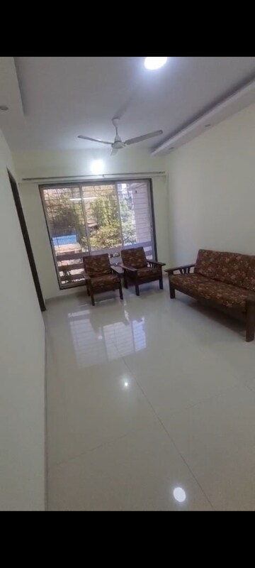 Living Room in 2 BHK Apartment at Chembur – for Rent
