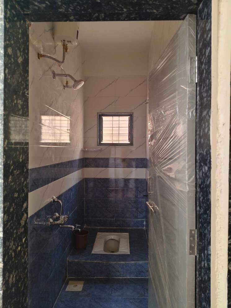 Bathroom, wadgaon sheri 1 RK 350 Sq.Ft. Apartment In Wadgaon Sheri Pune 9749970