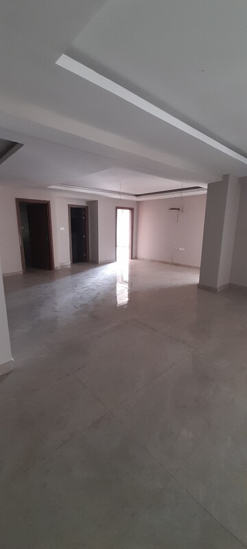 Furnished Amenities in 4 BHK Apartment at Trendset Sumanjali, Banjara Hills – for Rent