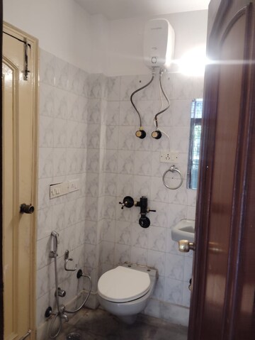 3 BHK Builder Floor For Rent in Sarvodaya Enclave