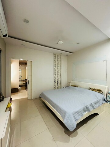 Bedroom in 4 BHK Independent House at Banjara Hills – for Sale