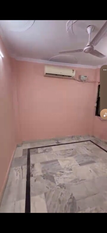 Room in 2 BHK Builder Floor at Hari Nagar – for Sale