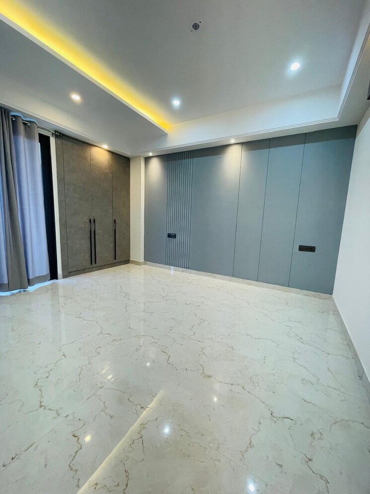 Room, bptp-astaire-gardens 4 Bedroom 2000 Sq.Ft. Builder Floor In Sector 70a Gurgaon 9750094