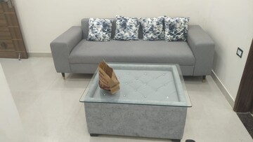 Furnished Amenities in 2 BHK Builder Floor at Janakpuri – for Rent