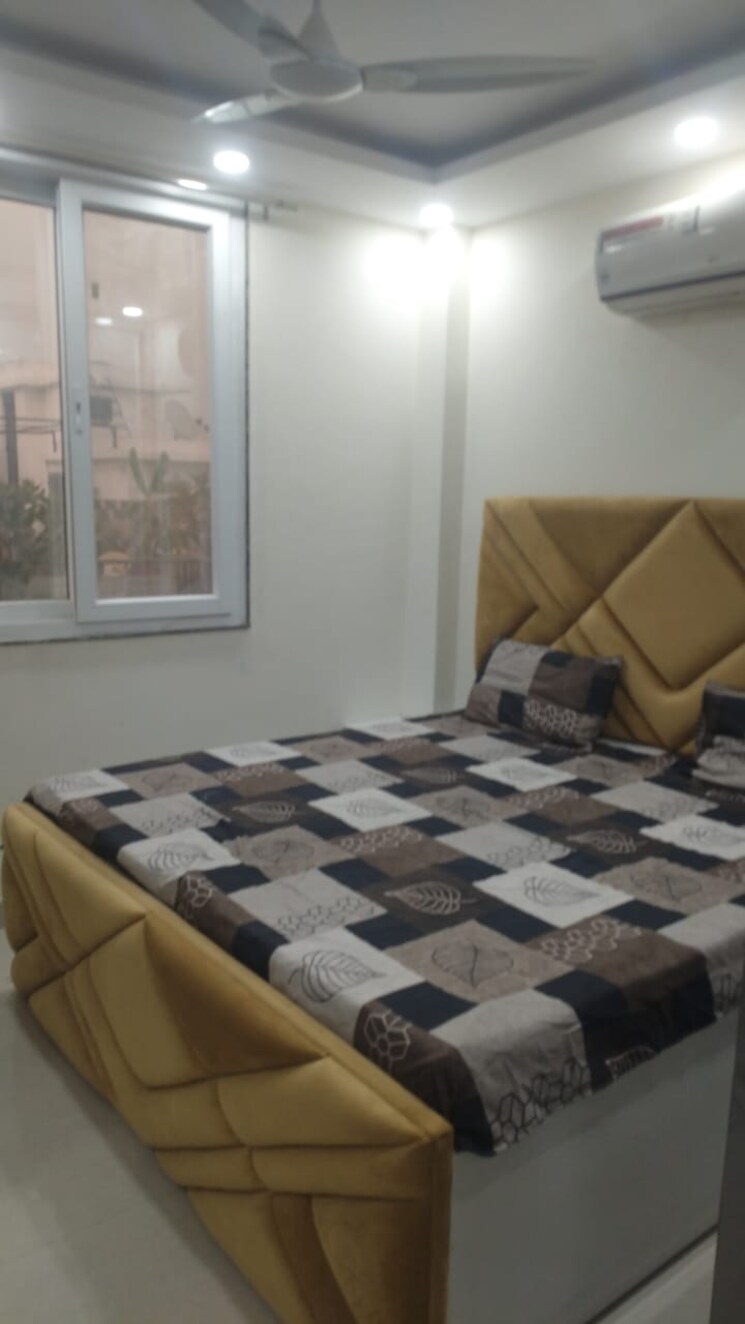 Cover Image, janakpuri 2 Bedroom 750 Sq.Ft. Builder Floor In Janakpuri Delhi 9750109