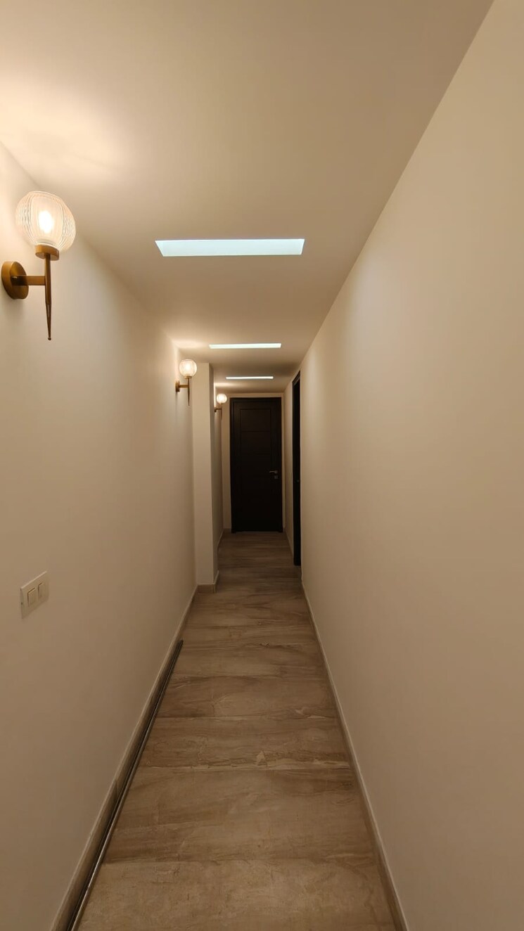 Room, east of kailash 3 Bedroom 1152 Sq.Ft. Builder Floor In East Of Kailash Delhi 9750110