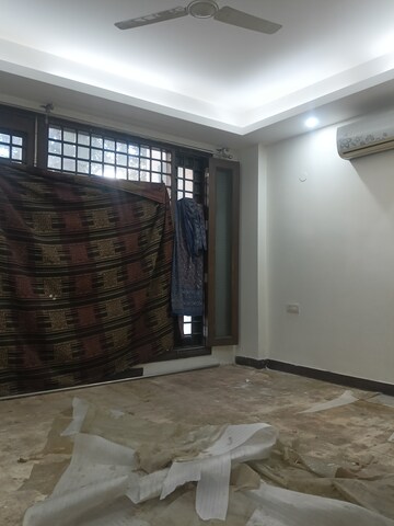 Parking in 4 BHK Builder Floor at Greater Kailash I – for Rent