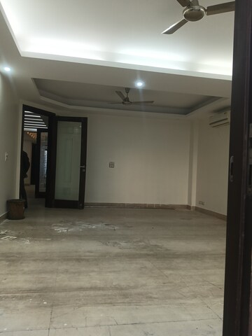 Room in 4 BHK Builder Floor at Greater Kailash I – for Rent